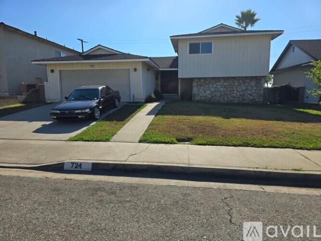4 BR, 3 BA Apartment 724 North 1st Street, Montebello, CA 90640