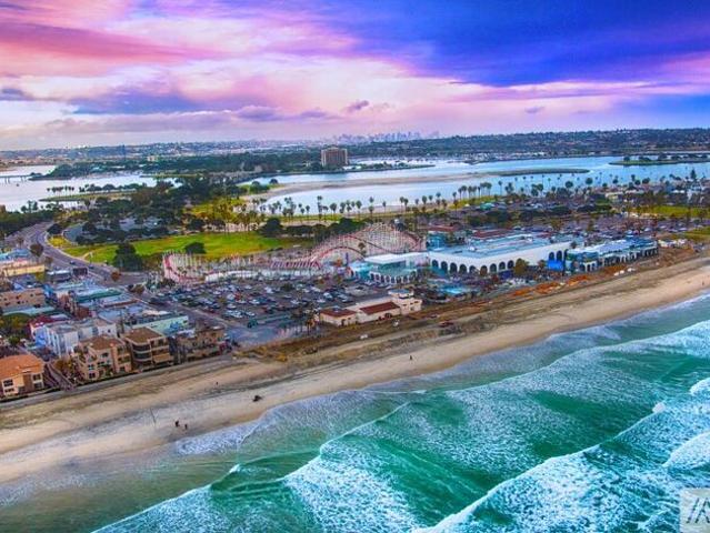 4 BR, 3 BA Apartment 728 Jamaica Ct, San Diego, CA 92109