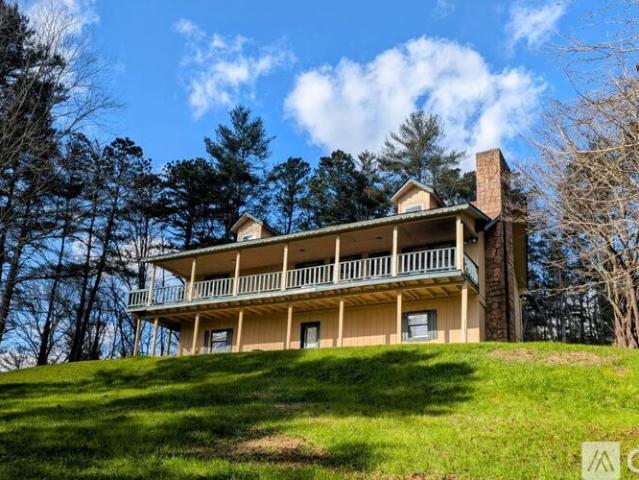 4 BR, 3 BA Apartment 729 Chalet Village Dr, Dillard, GA 30537