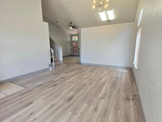 4 BR, 3 BA Apartment 8699 White Peacock Way, Elk Grove, CA 95624
