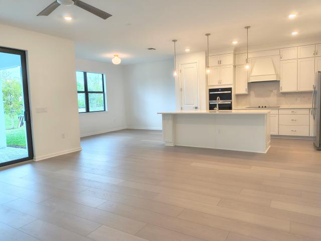 4 BR, 3 BA Apartment 9713 Chora Tunel Way Lake, Lake Worth, FL 33467