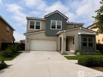 4 BR, 3 BA Apartment 992 Calle Pilares, Chula Vista, CA 91913