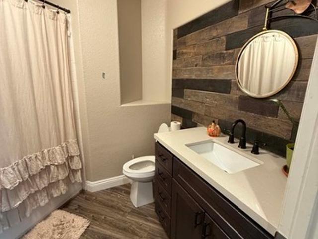 4 BR, 3 BA Apartment 917 La Salle Circle, Corona, CA 92879