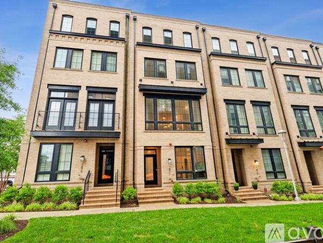 4 BR, 4.5 BA Apartment 1872 Easterly Road, Unit NA, Reston, VA 20190