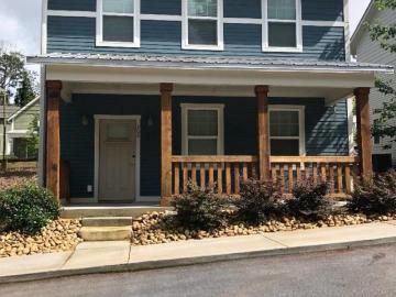 4 BR, 4.5 BA Apartment 240 Elm Street Unit Private Priced By Bed, Clemson, SC 29631