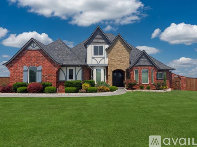 4 BR, 4.5 BA Apartment 319 Taylam Road, Goldsby, OK 73093