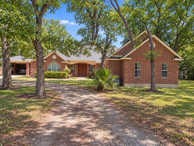 4 Br, 4 bath, Single Family 116 Guyler Ln