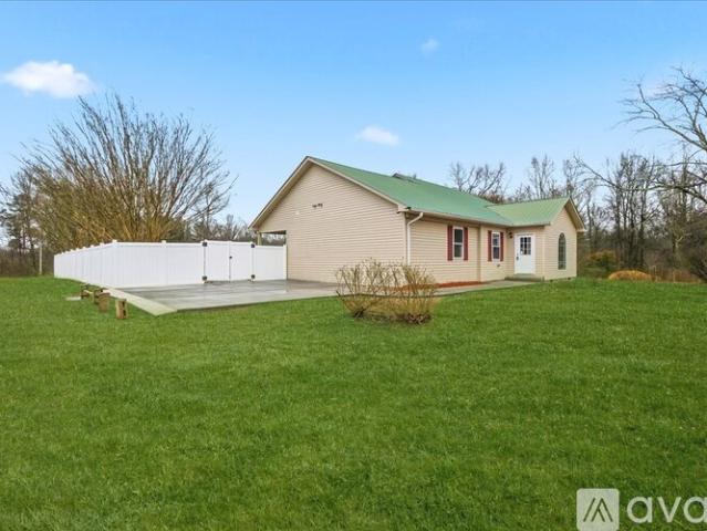 4 BR, 4 BA Apartment 141 Old Silo Rd, Morgan County, AL 35754