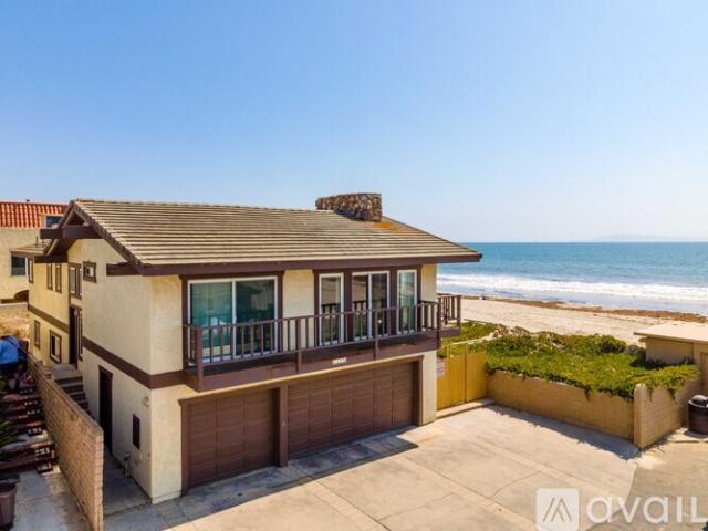 4 BR, 4 BA Apartment 1364 Weymouth Ln, Ventura, CA 93001