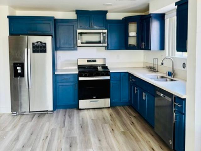 4 BR, 4 BA Apartment 215 E 29th St, Unit 1, Los Angeles, CA 90011