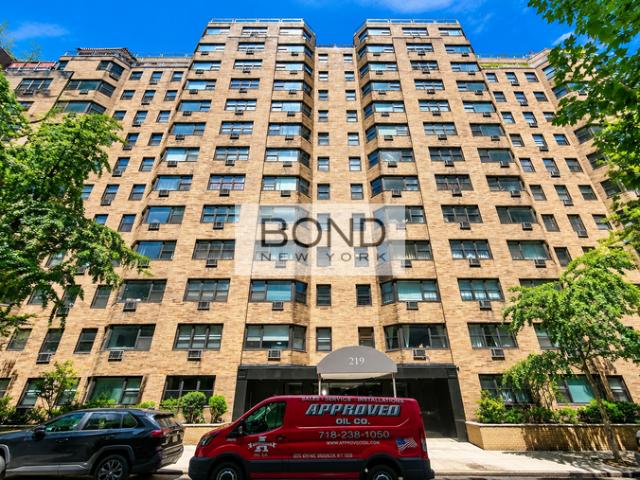 4 BR, 4 BA Apartment 219 East 69th Street, New York, NY 10021