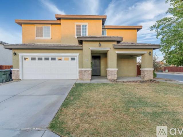 4 BR, 4 BA Apartment 2380 Park Court, Imperial, CA 92251