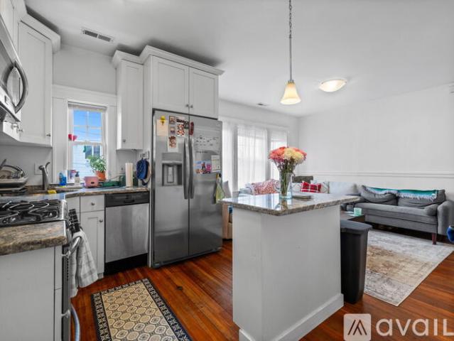 4 BR, 4 BA Apartment 78 Bowdoin St, Unit 2, Medford, MA 02155