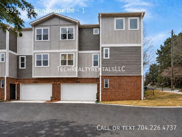 4 BR, 4 BA Apartment 8927 Sharonbrook Dr, Charlotte, NC 28210