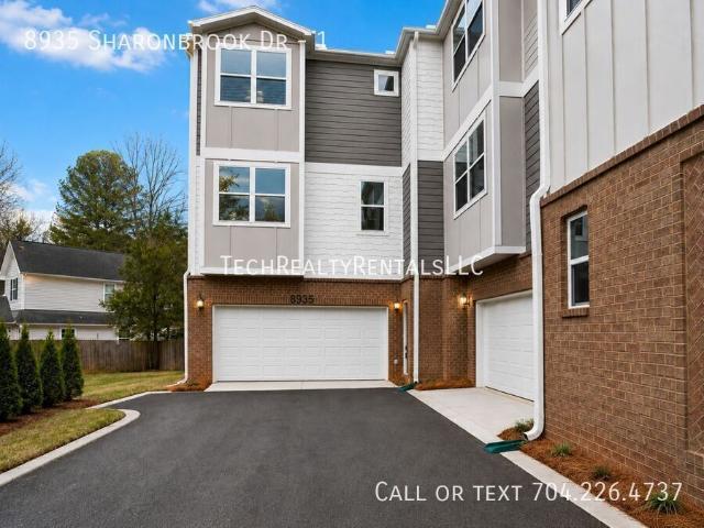 4 BR, 4 BA Apartment 8935 Sharonbrook Dr, Charlotte, NC 28210