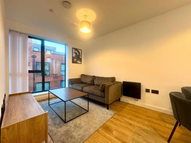 4 Camden Drive, Birmingham B1 1 bed apartment to rent £1,000 pcm £231 pw