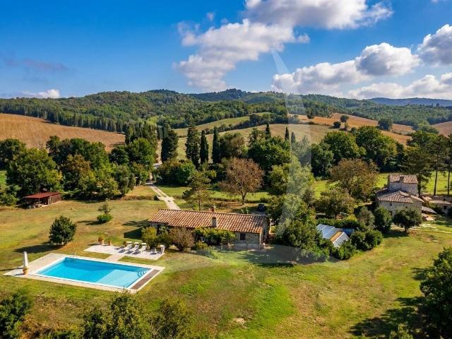 4 Camere Casale Umbria in Vendita A1190rc24476 535m² Todi