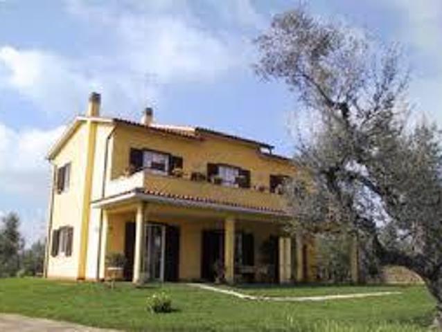 4 camere da letto, Canino Lazio 103700923