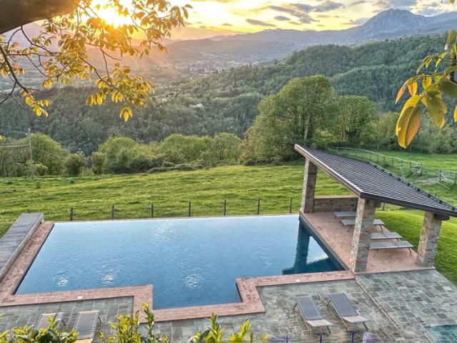 4 camere da letto Casa colonica Toscana In vendita A. 290m² Pieve Fosciana