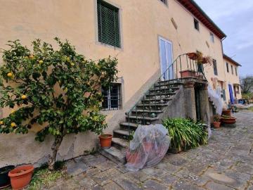 4 Camere da Letto Casale Toscana In Vendita A6551taa 500m² Capannori