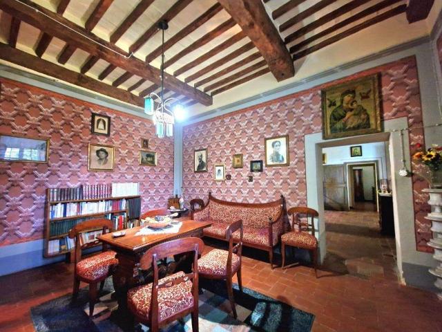 4 Camere da Letto Casale Toscana In Vendita A6551taa 500m² Capannori