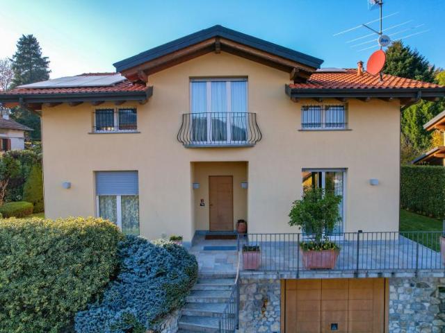 4 camere da letto, Laveno Mombello Lago Maggiore 103328668