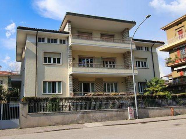 4 camere da letto, Rovereto Trentino Alto Adige 38068 92951405