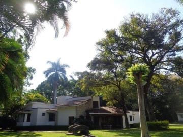 4 CASAS EN VENTA EN JIUTEPEC CON ALBERCA JARDÍN, CANCHA DE PADEL
