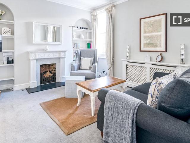 4 Carmel Court, London, W8 4LU, United Kingdom | 1 bed apartment for rent #92692942 | Rentberry