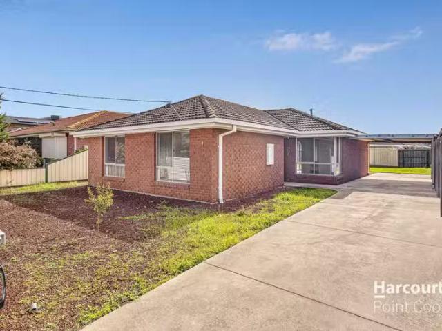4 Carling Court, ALTONA MEADOWS, VIC 3028 House for Rent