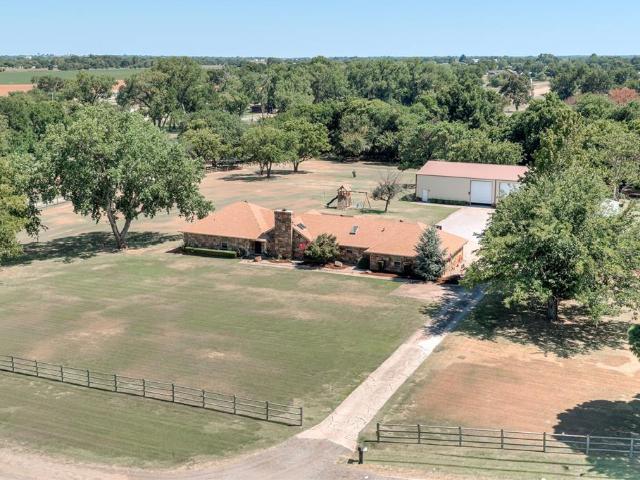 4 Cedar Lake Lane
