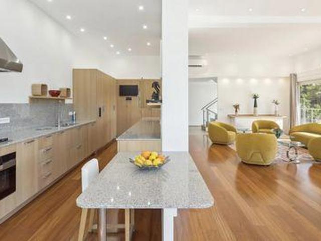 4 chambres, Mandelieu Provence 06210 100824047