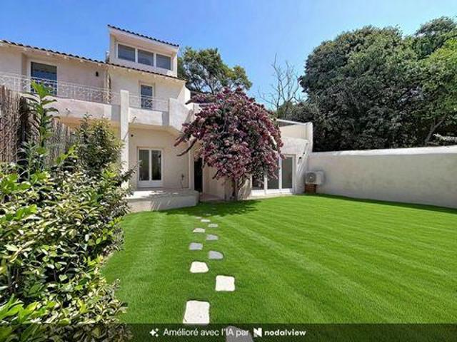 4 chambres, Marseille 8e Arrondissement Provence 13008 104685173