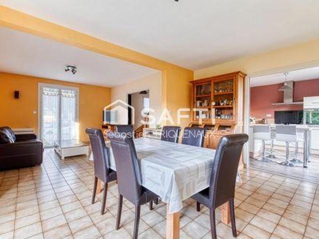 4 chambres, Montreuil Pays de la Loire 49460 100784716