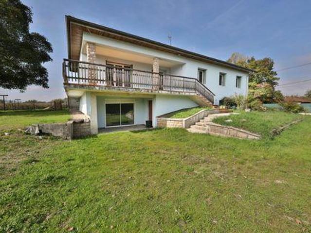 4 chambres, Montrevel Rhône 01340 100223658