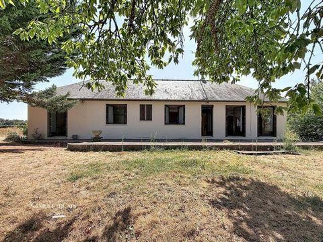 4 chambres, Allonnes Pays de la Loire 49650 105363438