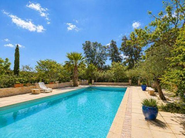 4 chambres, Bagnols Provence 83600 102368648