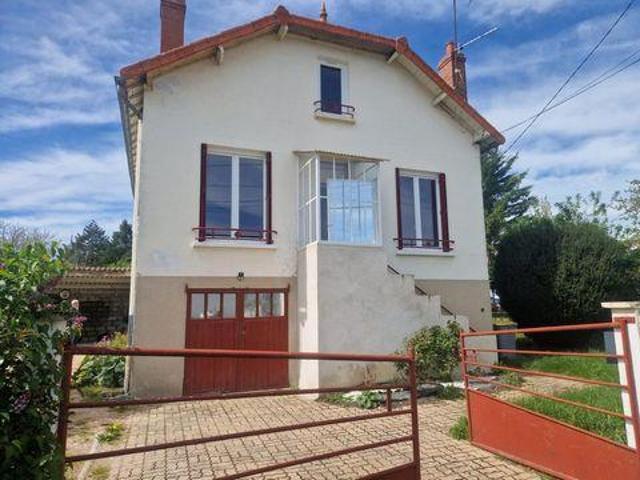 4 chambres, Bellenaves Auvergne 03330 101275705