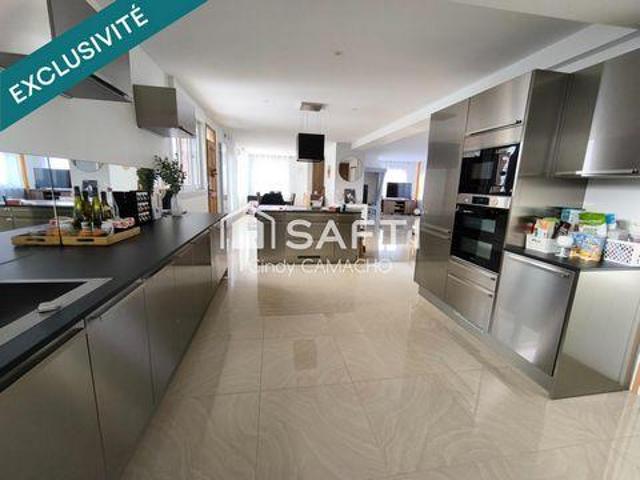 4 chambres, Breteuil Picardie 60120 100341212