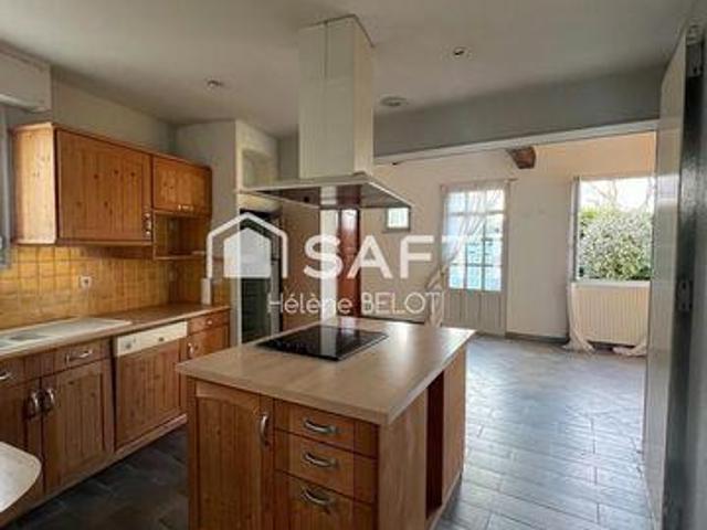 4 chambres, Chantonnay Pays de la Loire 85110 100783065