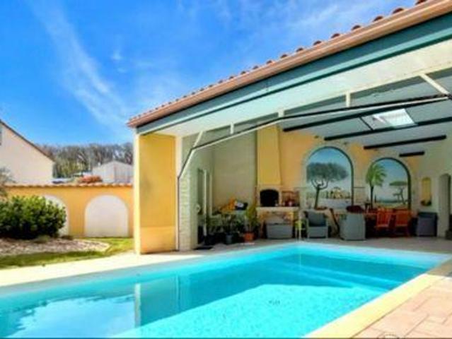 4 chambres, Chantonnay Pays de la Loire 85110 103883035