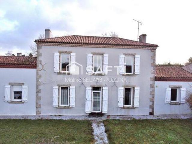 4 chambres, Essarts En Bocage Pays de la Loire 85140 99888054