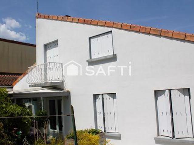 4 chambres, L' Isle Poitou 16340 103183243