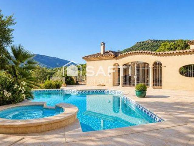 4 chambres, La Mole Provence 83310 LS101350010