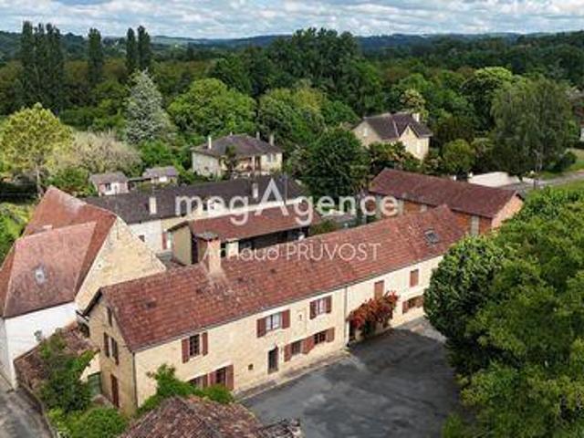 4 chambres, Le Buisson Aquitaine 24480 102557079