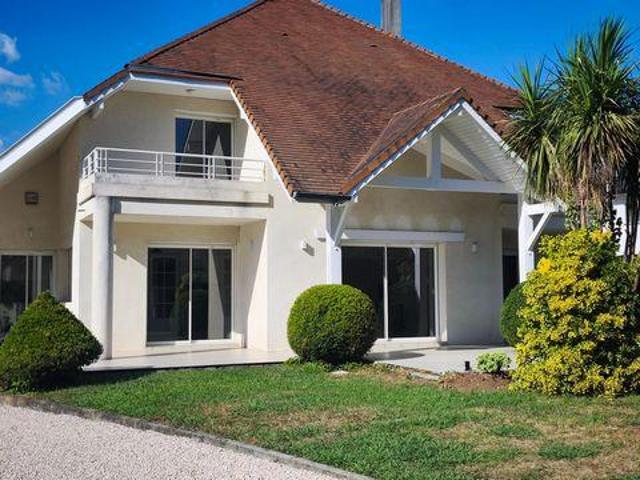 4 chambres, Lee Aquitaine 64320 103845926