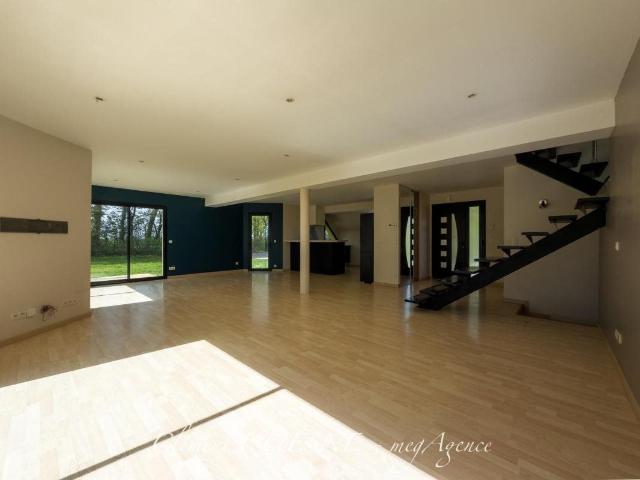 4 Chambres / Piece De Vie 63M2 / Aucun Vis A Vis 145m² Le Bois Robert