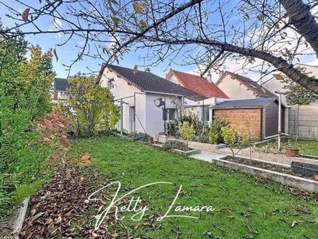 4 chambres, Saint Île 78210 103359297