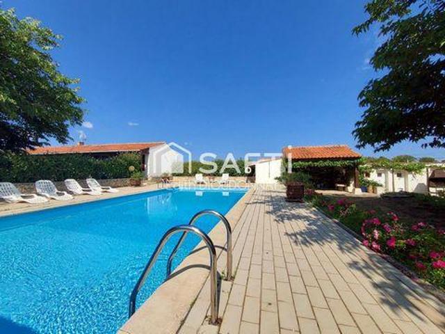4 chambres, Saint Pays de la Loire 85540 100778351