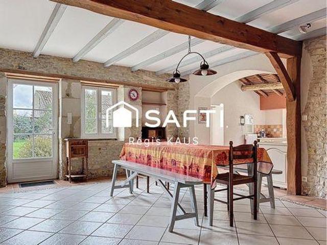 4 chambres, Saint Pays de la Loire 85570 100729293
